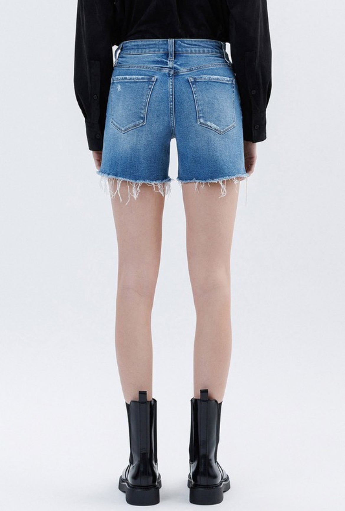 High Rise Raw Hem Denim Shorts | C002