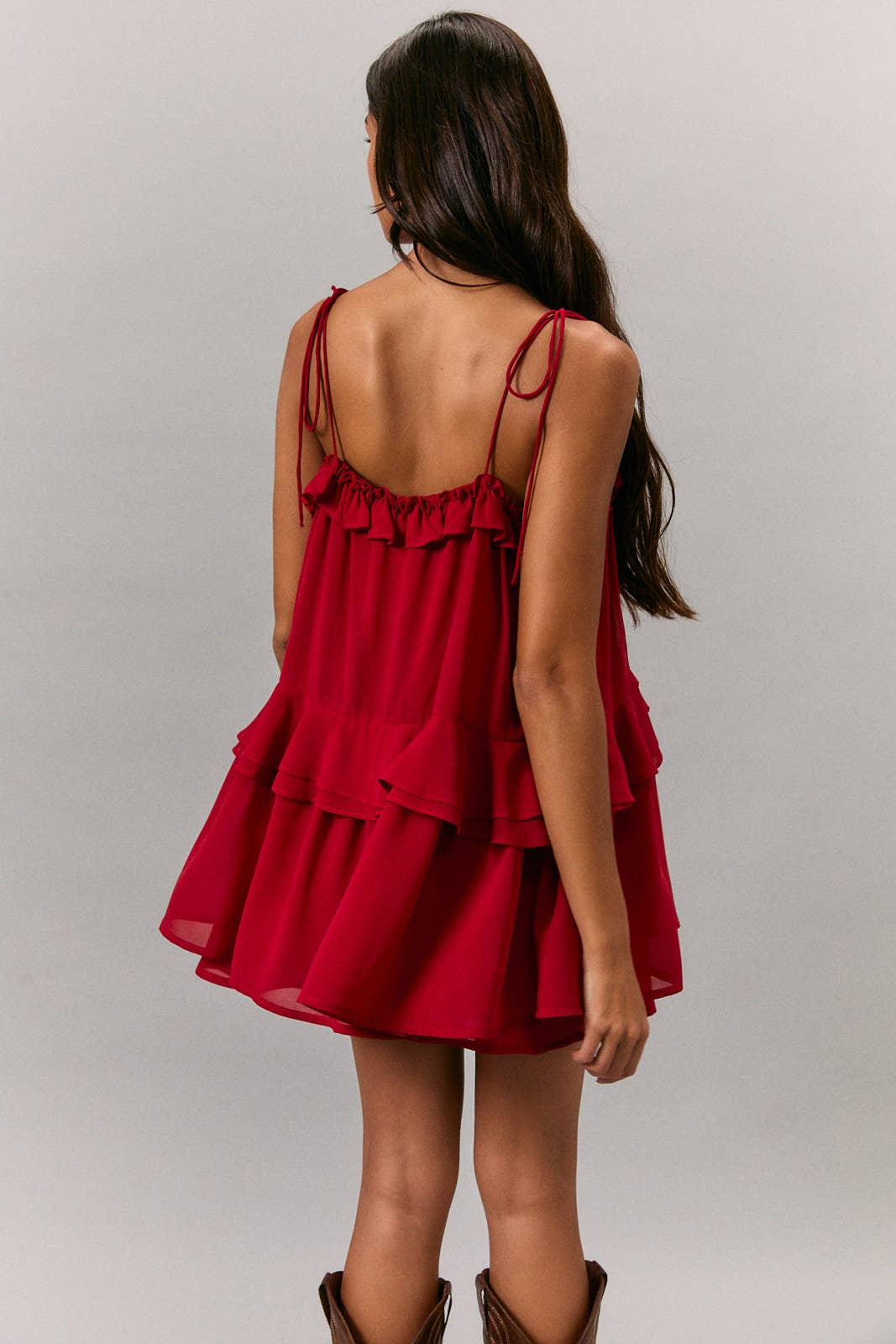 RUFFLE DETAIL SHOULDER TIE FLARE ROMPER | R004