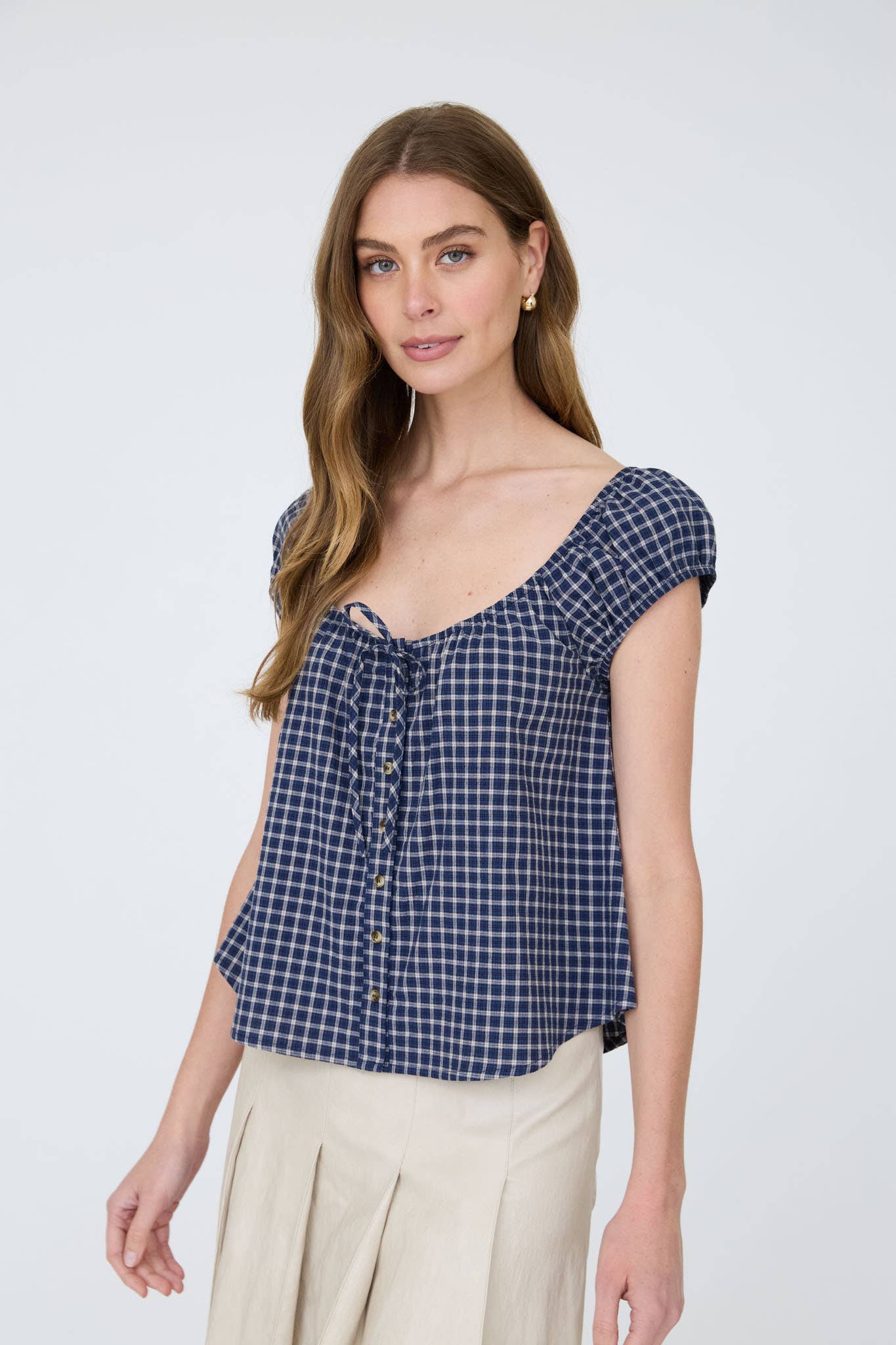 PLAID FRONT TIE BUTTON DOWN SHORT SLEEVE TOP | B053