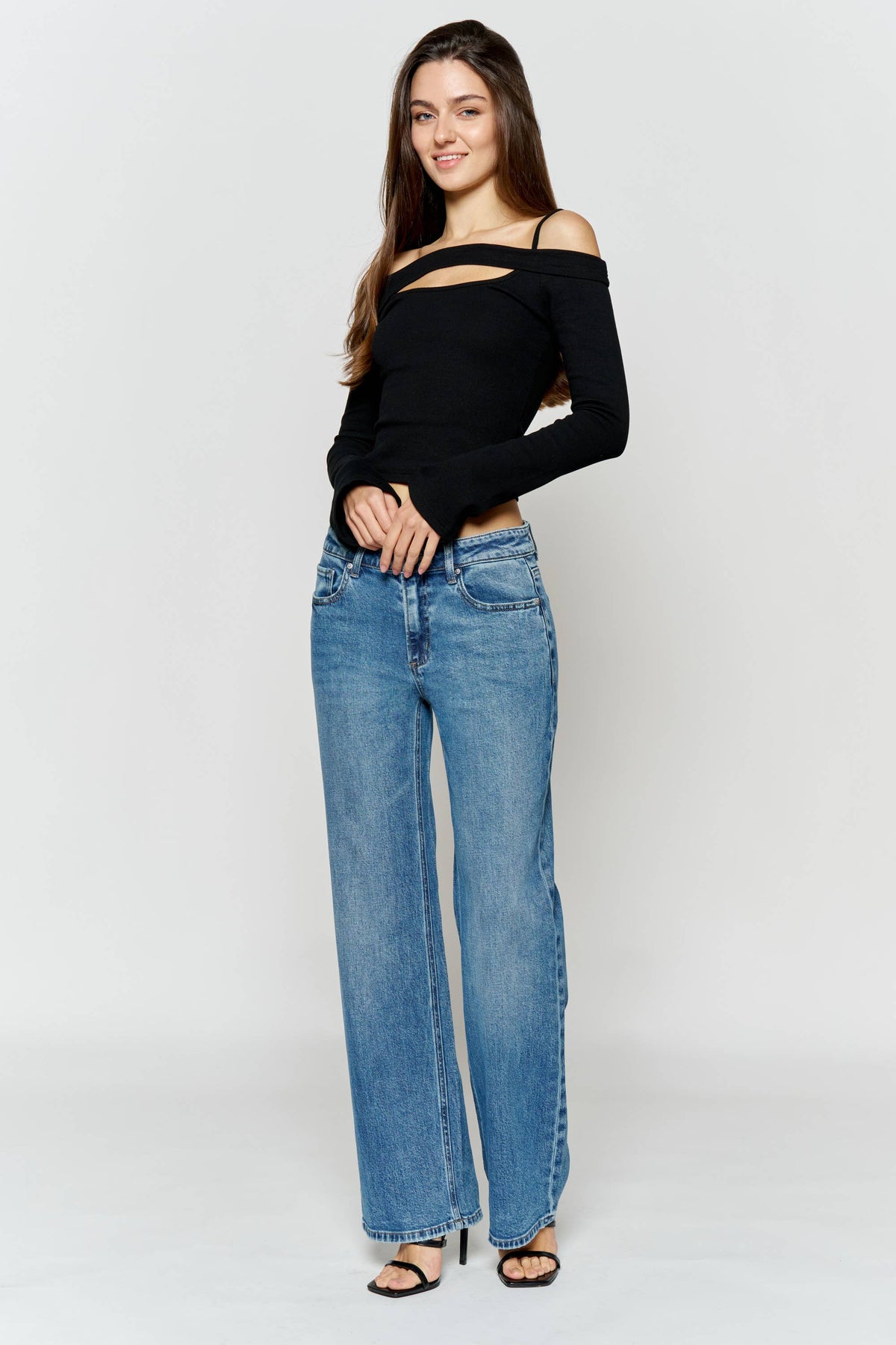 OPEN PACK Mid Waist Relaxed Wide Leg Jeans | P012