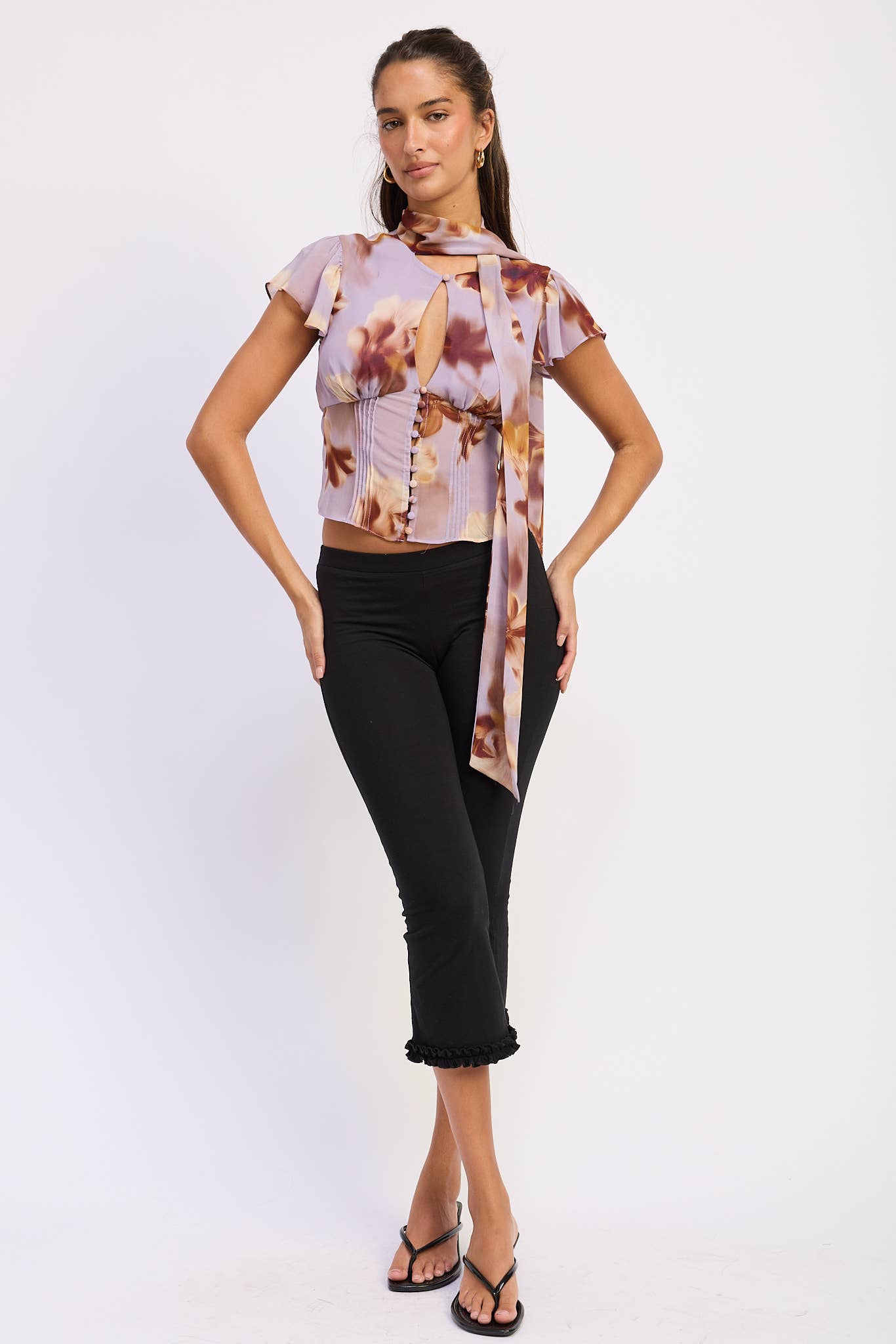 FLUTTER SLEEVE BUTTON FRONT SCARF BLOUSE | B060