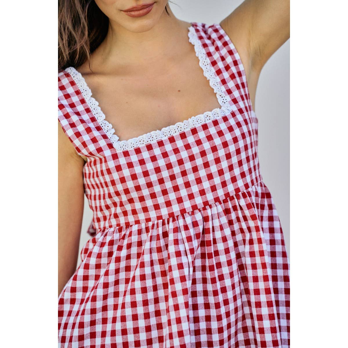 GINGHAM CHECKER WOVEN SQUARE NECK LACE TRIM DRESS | V025