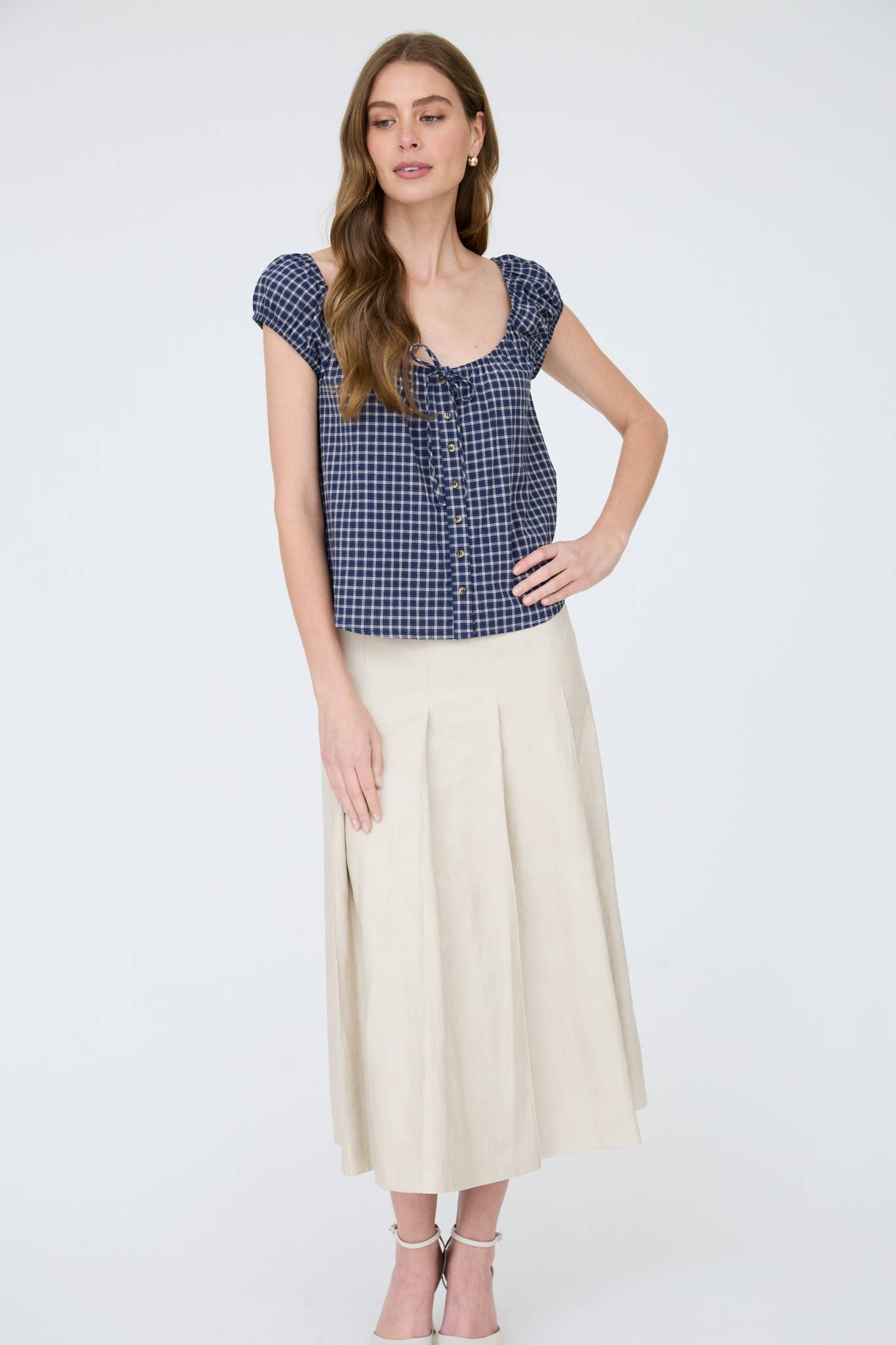 PLAID FRONT TIE BUTTON DOWN SHORT SLEEVE TOP | B053