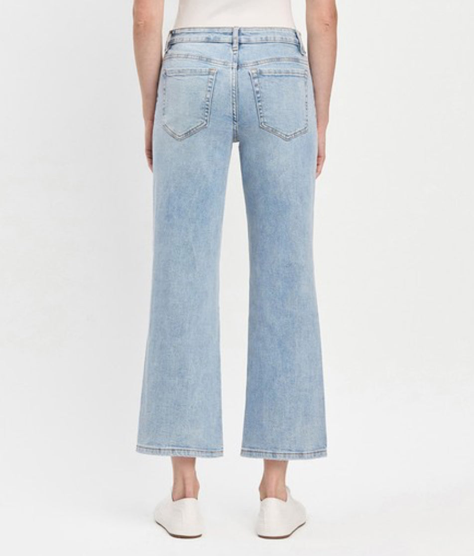 Mid Rise Light Wash Dad Jeans | P004