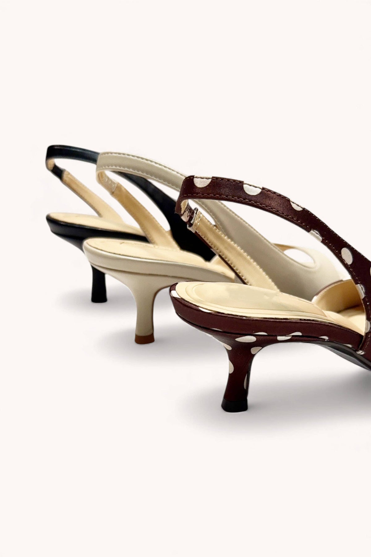 CLASSIC SILHOUETTE OPEN TOE SLINGBACK KITTEN HEES | Z001