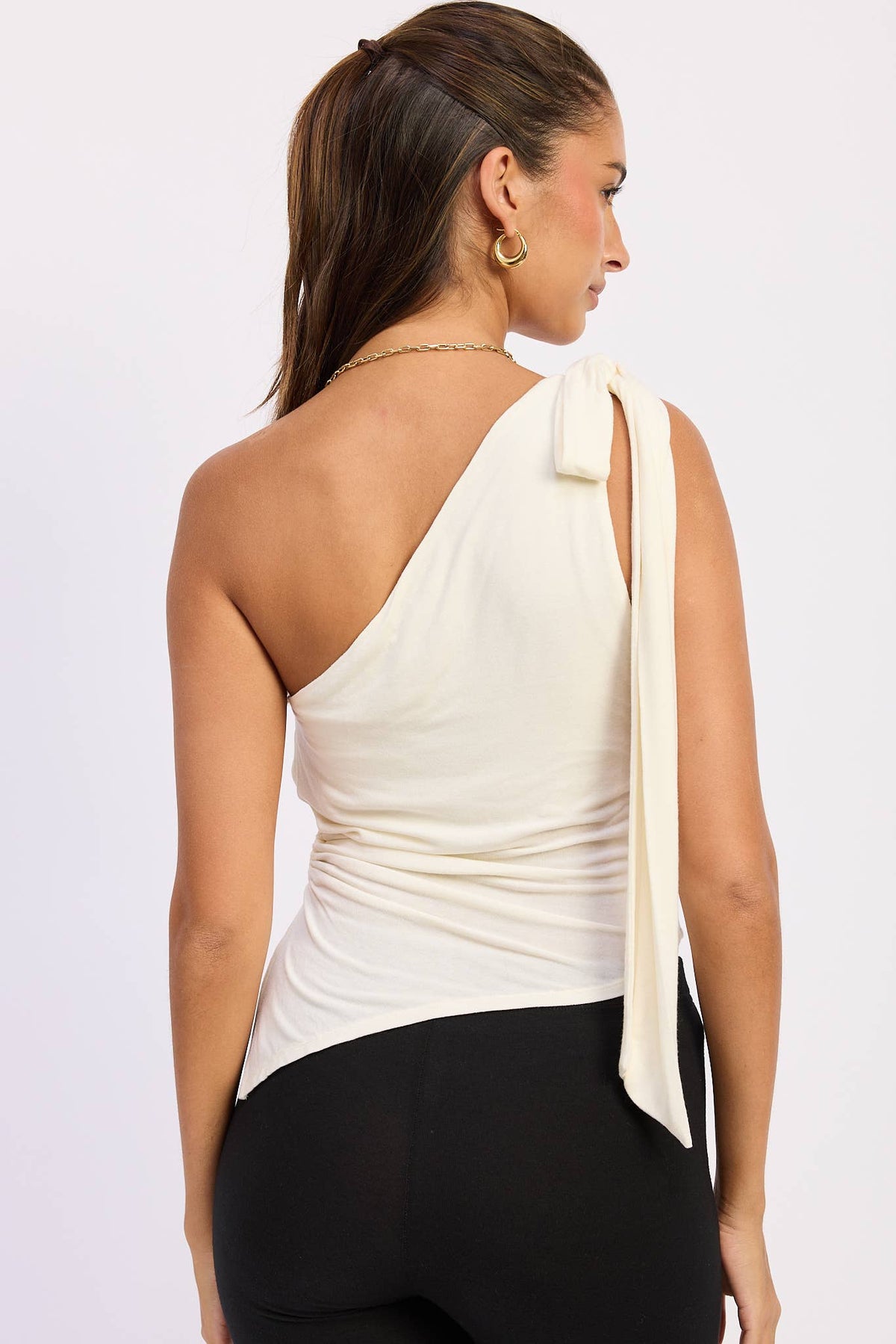ASYMMETRICAL O-RING TOP WITH SHOULDER TIE | B059
