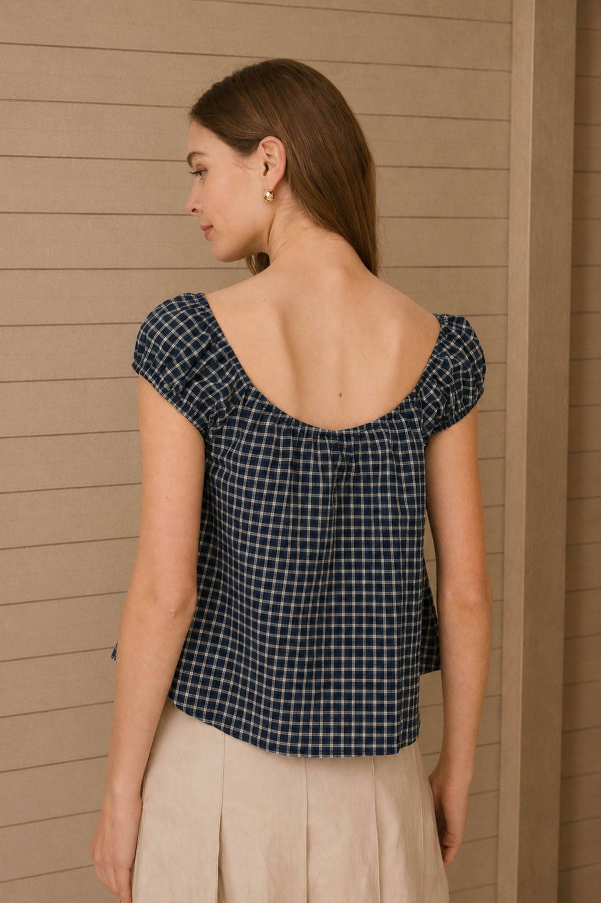 PLAID FRONT TIE BUTTON DOWN SHORT SLEEVE TOP | B053